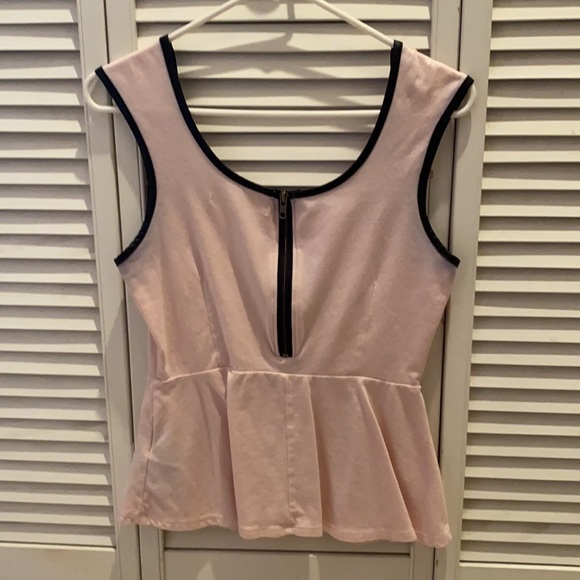 Guess top - Picture 3 of 4